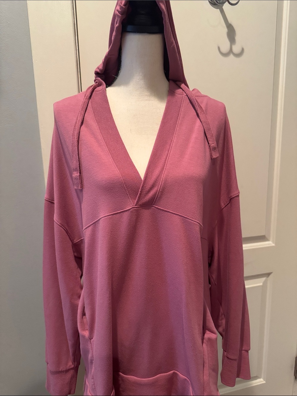 Women's Hooded V-Neck Tunic in Dusty Rose